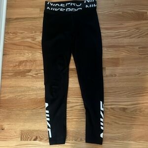 Women’s Nike pro leggings